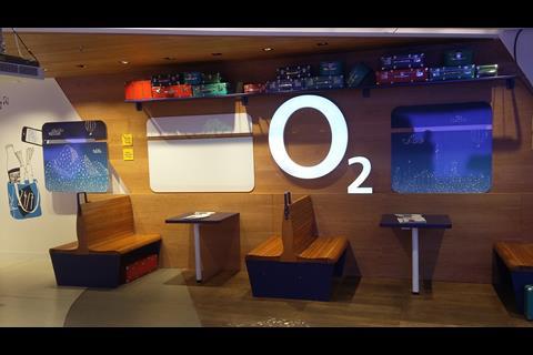 O2 Live Concept Store, Berlin